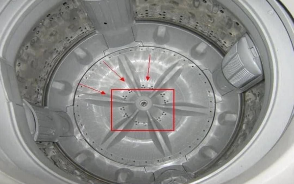 Máy giặt kêu to, rung lắc mạnh khi vắt: Đừng vội vàng kêu thợ, chỉ cần làm cách này máy chạy êm ru